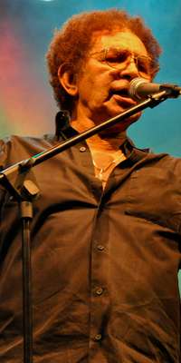 Reginaldo Rossi, Brazilian singer-songwriter, dies at age 69